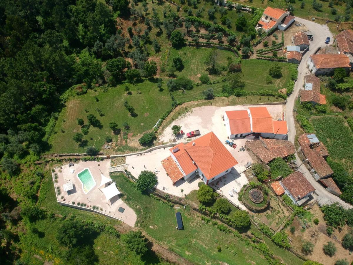 Quinta Quatro Ventos Bed & Breakfast เซอร์เทิน ภายนอก รูปภาพ