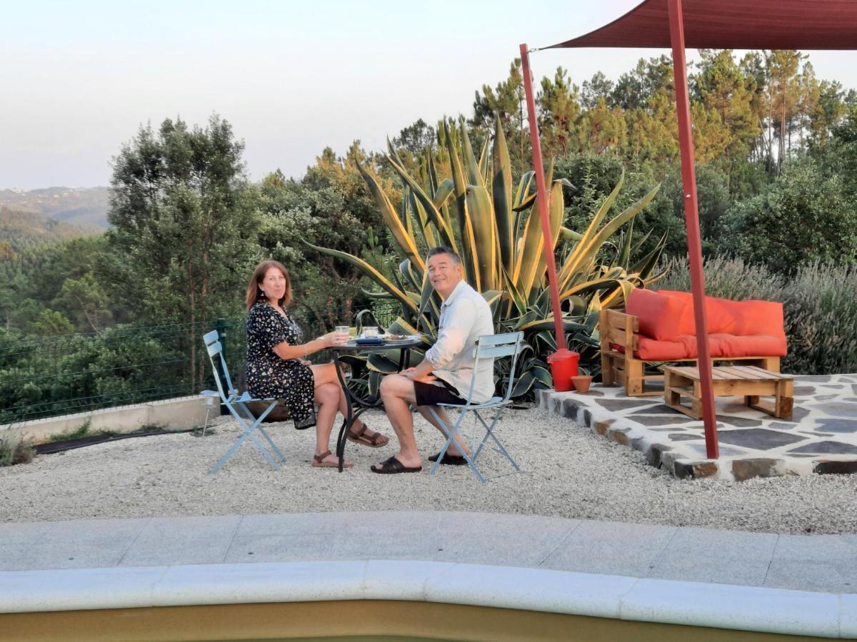 Quinta Quatro Ventos Bed & Breakfast เซอร์เทิน ภายนอก รูปภาพ